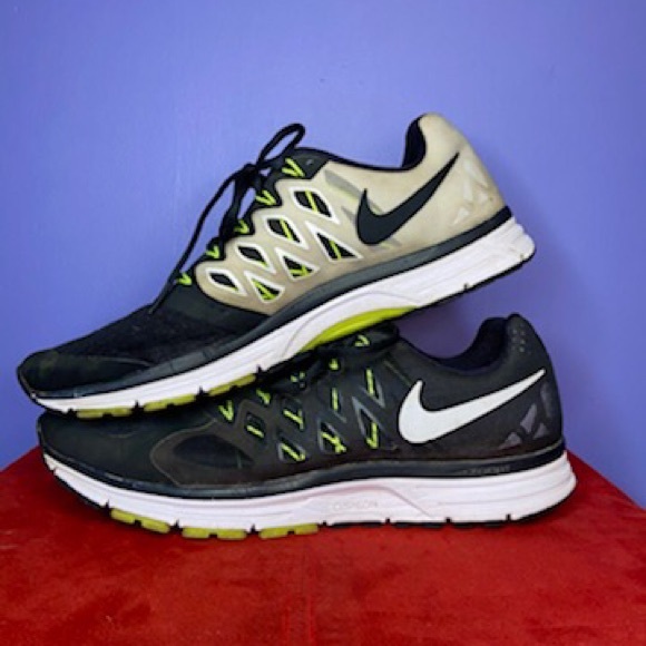 Nike Other - Nike Vomero black running and casual shoes